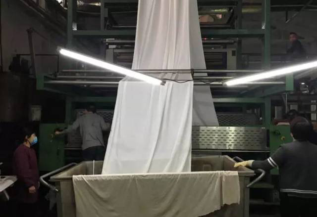 高溫印染消泡劑應用場景展示圖